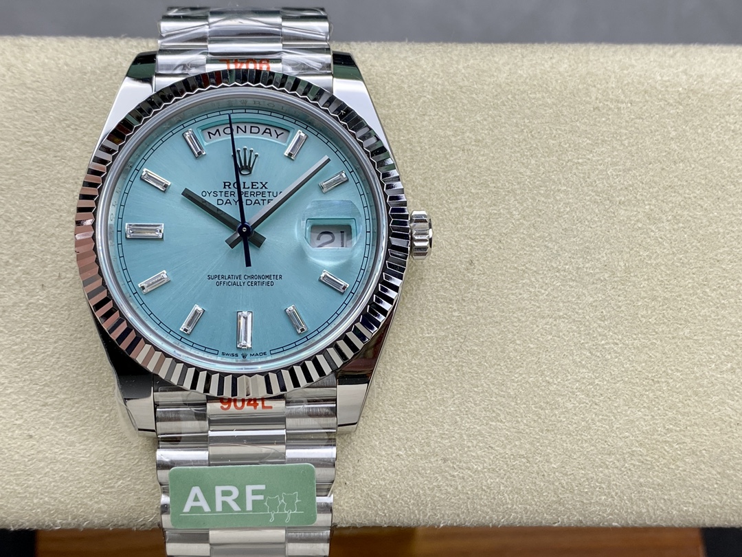 Rolex Day-Date 40 Ice Blue Dial m228236 0018 Men's Watch
